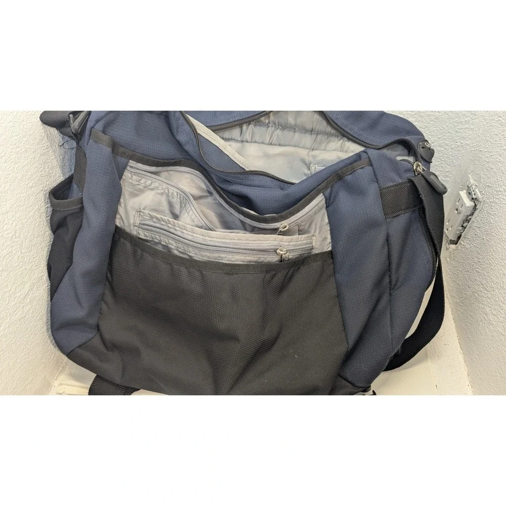 Samsonite Gray Laptop Messenger Bag Padded Shoulder Business Travel Briefcase